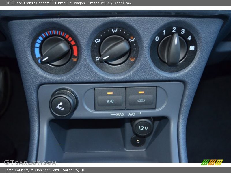 Controls of 2013 Transit Connect XLT Premium Wagon