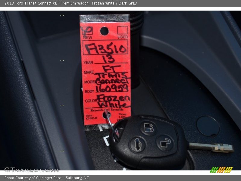 Frozen White / Dark Gray 2013 Ford Transit Connect XLT Premium Wagon