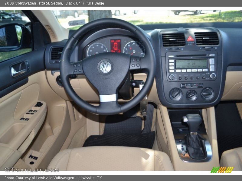Black Uni / Pure Beige 2009 Volkswagen Jetta SE Sedan