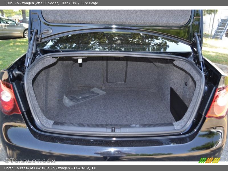 Black Uni / Pure Beige 2009 Volkswagen Jetta SE Sedan