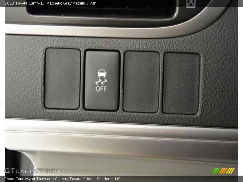 Magnetic Gray Metallic / Ash 2013 Toyota Camry L