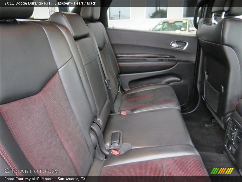 Blackberry Pearl / Black 2011 Dodge Durango R/T