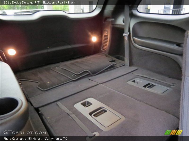  2011 Durango R/T Trunk