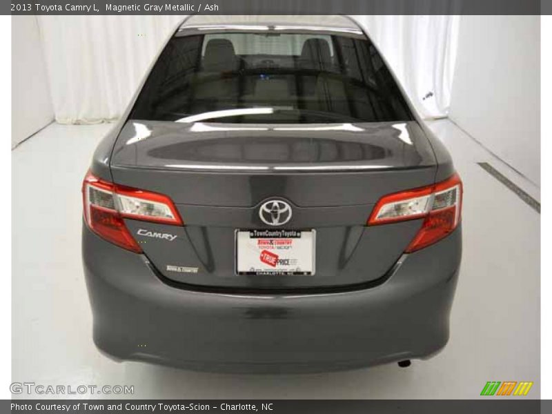 Magnetic Gray Metallic / Ash 2013 Toyota Camry L