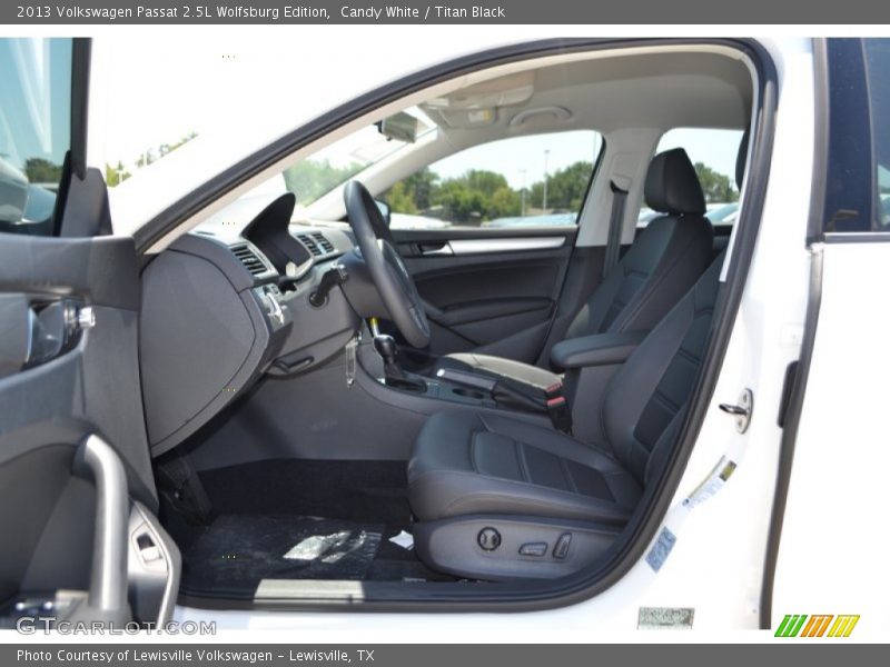 Candy White / Titan Black 2013 Volkswagen Passat 2.5L Wolfsburg Edition