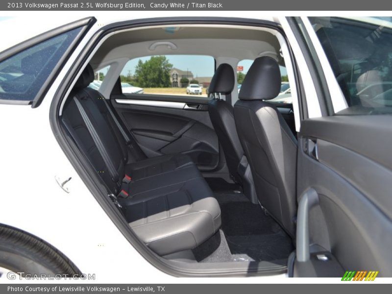 Candy White / Titan Black 2013 Volkswagen Passat 2.5L Wolfsburg Edition