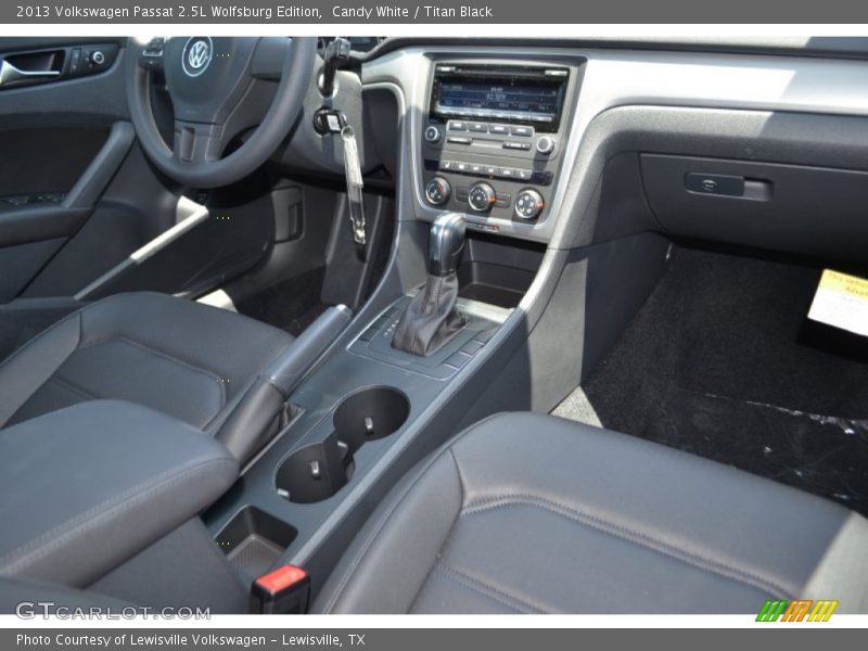 Candy White / Titan Black 2013 Volkswagen Passat 2.5L Wolfsburg Edition