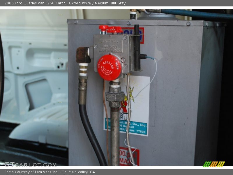 Oxford White / Medium Flint Grey 2006 Ford E Series Van E250 Cargo