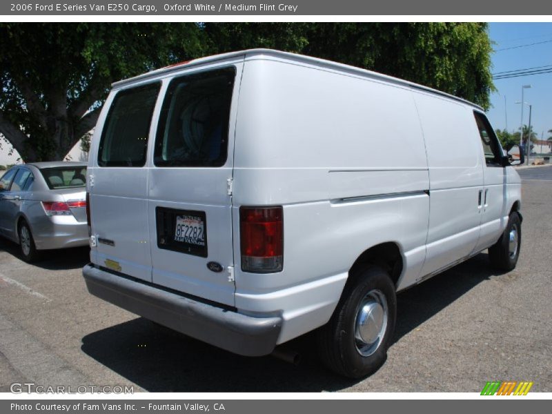 Oxford White / Medium Flint Grey 2006 Ford E Series Van E250 Cargo