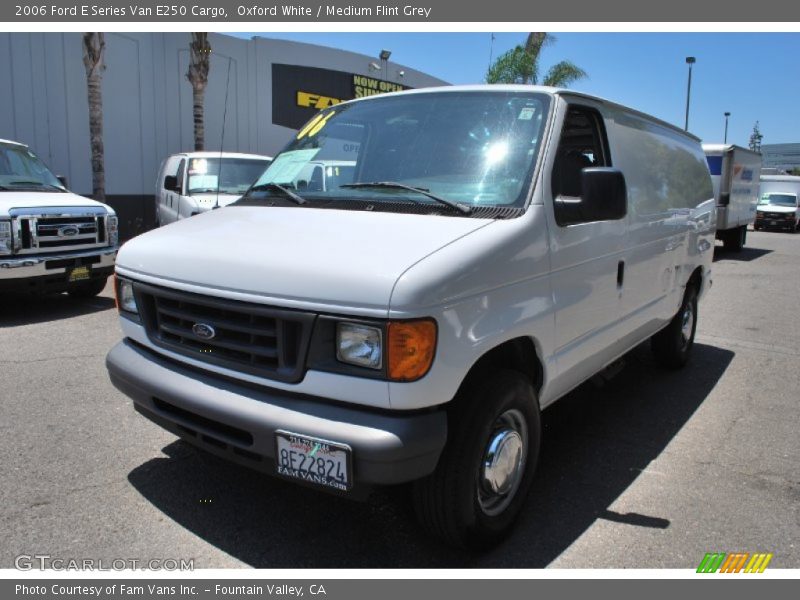 Oxford White / Medium Flint Grey 2006 Ford E Series Van E250 Cargo