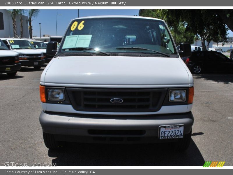 Oxford White / Medium Flint Grey 2006 Ford E Series Van E250 Cargo