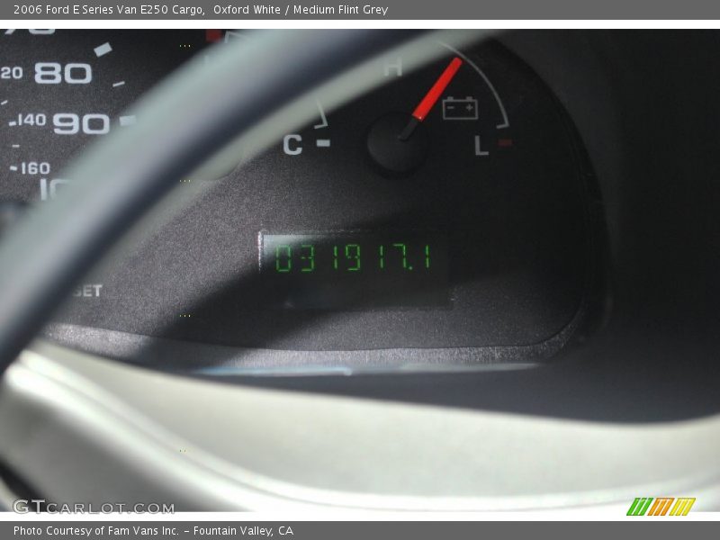 Oxford White / Medium Flint Grey 2006 Ford E Series Van E250 Cargo