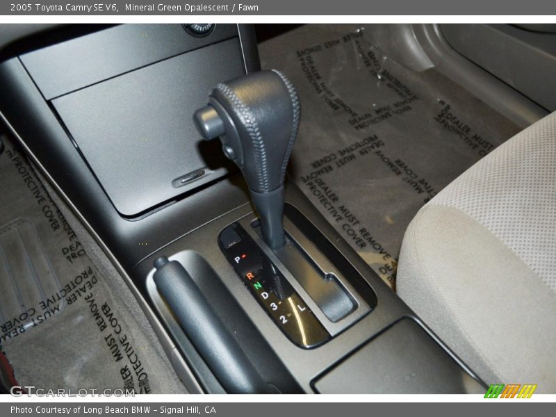 Mineral Green Opalescent / Fawn 2005 Toyota Camry SE V6