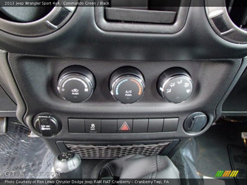 Commando Green / Black 2013 Jeep Wrangler Sport 4x4