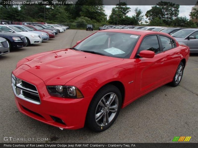 Front 3/4 View of 2013 Charger R/T AWD