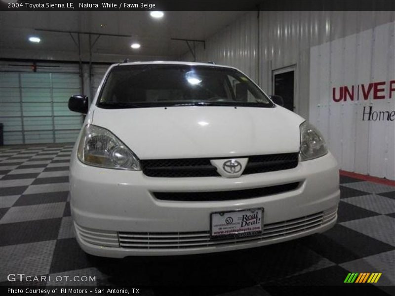 Natural White / Fawn Beige 2004 Toyota Sienna LE