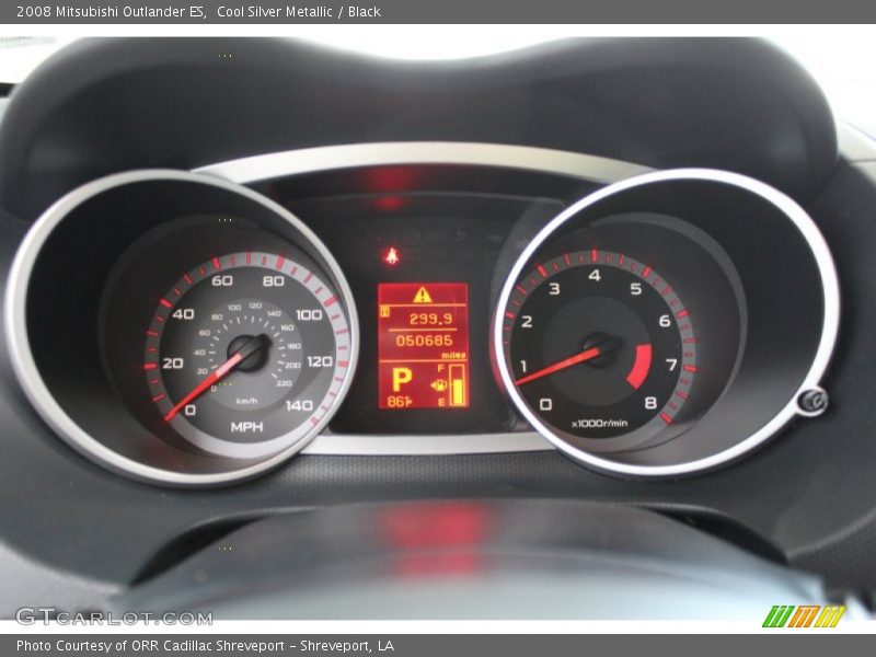 Cool Silver Metallic / Black 2008 Mitsubishi Outlander ES