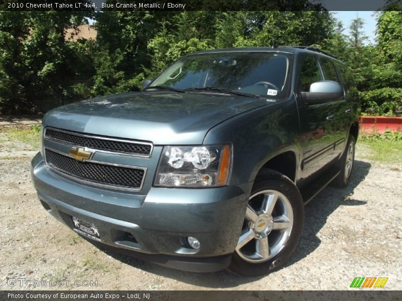 Front 3/4 View of 2010 Tahoe LT 4x4