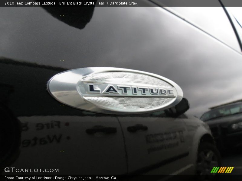 Brilliant Black Crystal Pearl / Dark Slate Gray 2010 Jeep Compass Latitude