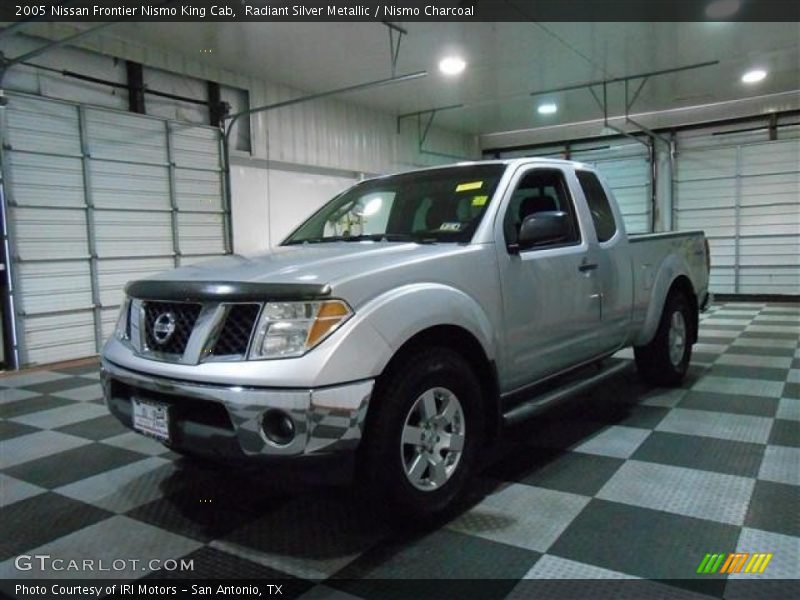 Radiant Silver Metallic / Nismo Charcoal 2005 Nissan Frontier Nismo King Cab