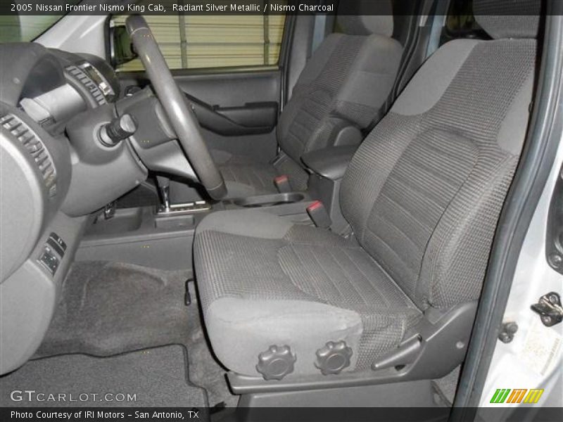 Radiant Silver Metallic / Nismo Charcoal 2005 Nissan Frontier Nismo King Cab