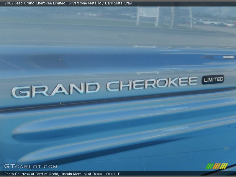 Silverstone Metallic / Dark Slate Gray 2002 Jeep Grand Cherokee Limited