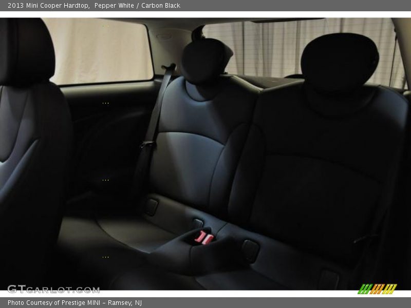 Pepper White / Carbon Black 2013 Mini Cooper Hardtop