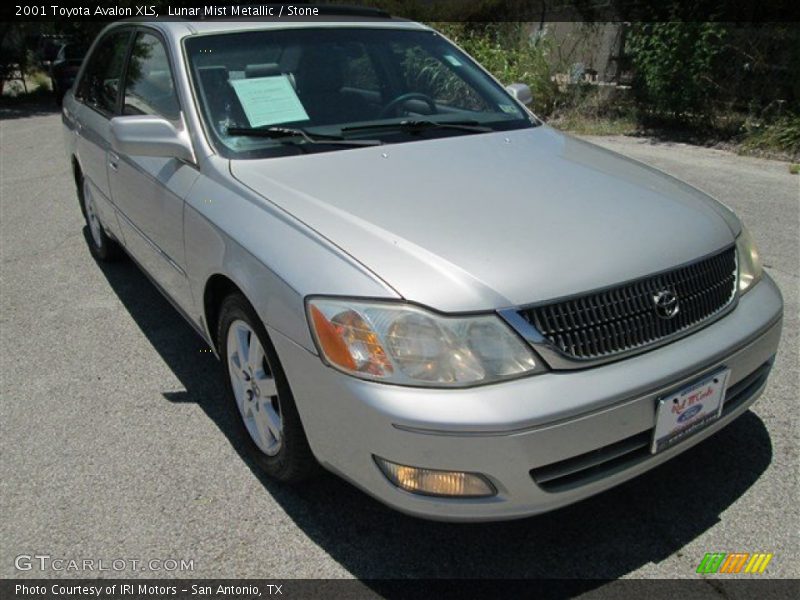 Lunar Mist Metallic / Stone 2001 Toyota Avalon XLS