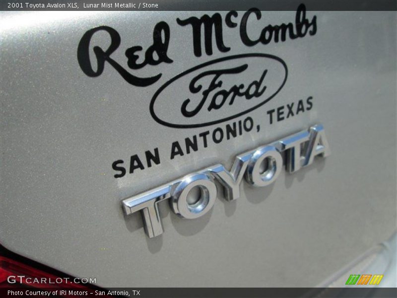 Lunar Mist Metallic / Stone 2001 Toyota Avalon XLS
