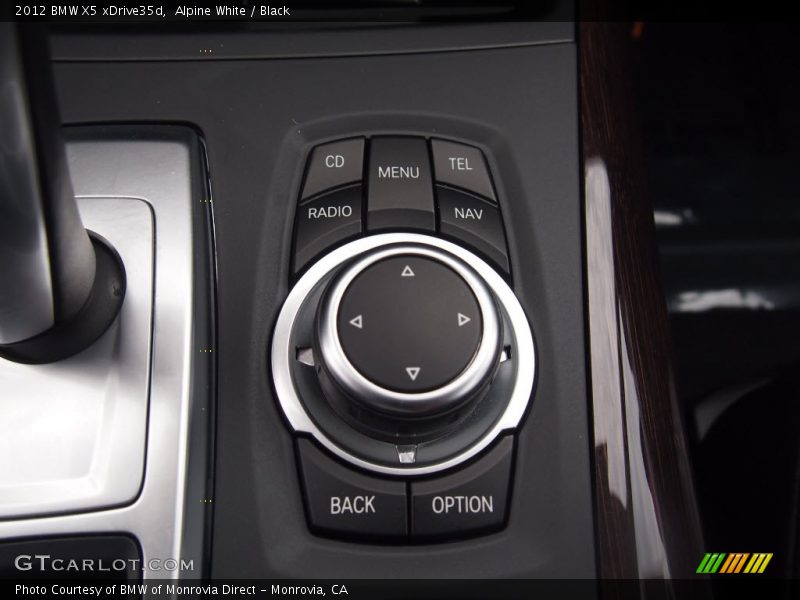 Alpine White / Black 2012 BMW X5 xDrive35d
