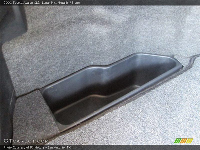 Lunar Mist Metallic / Stone 2001 Toyota Avalon XLS