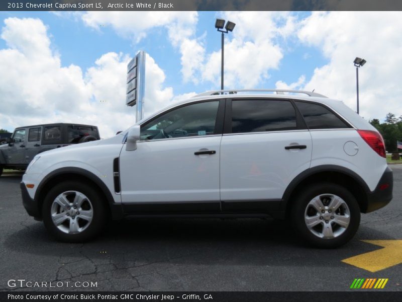 Arctic Ice White / Black 2013 Chevrolet Captiva Sport LS