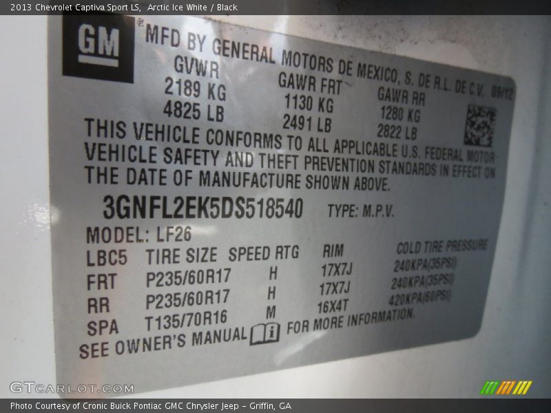 Arctic Ice White / Black 2013 Chevrolet Captiva Sport LS