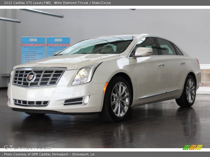 White Diamond Tricoat / Shale/Cocoa 2013 Cadillac XTS Luxury FWD