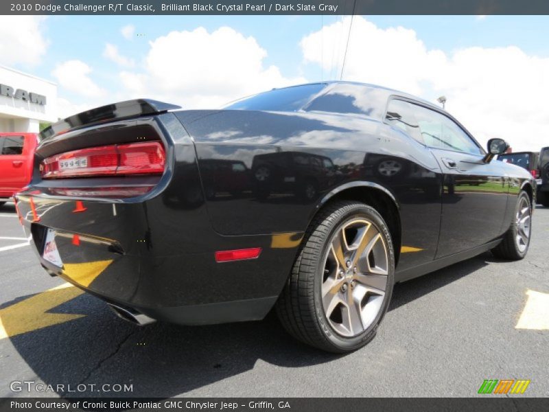 Brilliant Black Crystal Pearl / Dark Slate Gray 2010 Dodge Challenger R/T Classic