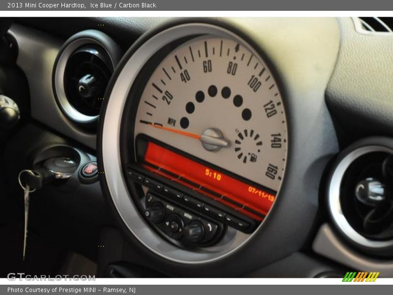 Ice Blue / Carbon Black 2013 Mini Cooper Hardtop
