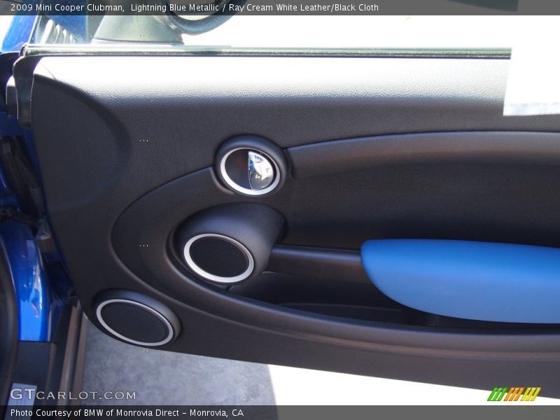 Lightning Blue Metallic / Ray Cream White Leather/Black Cloth 2009 Mini Cooper Clubman