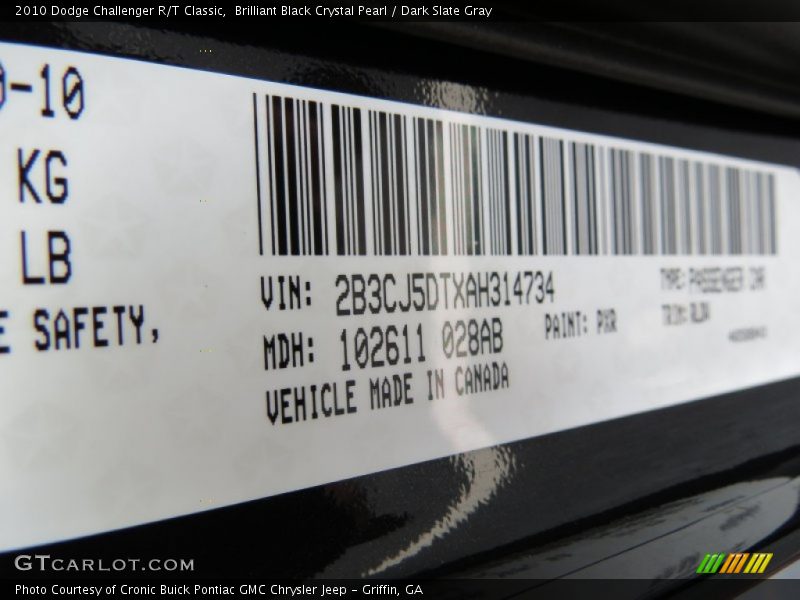 Brilliant Black Crystal Pearl / Dark Slate Gray 2010 Dodge Challenger R/T Classic