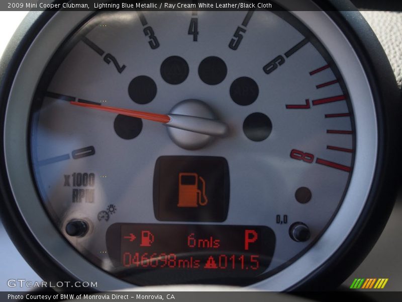 Lightning Blue Metallic / Ray Cream White Leather/Black Cloth 2009 Mini Cooper Clubman