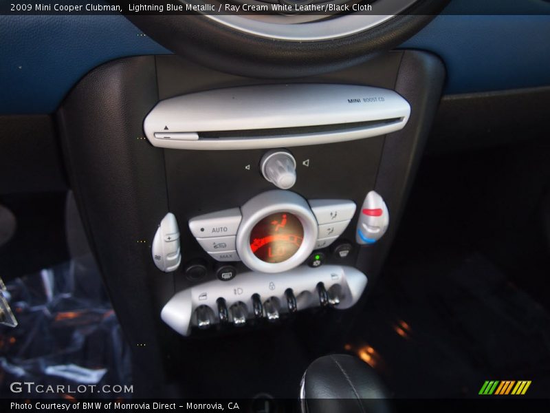 Lightning Blue Metallic / Ray Cream White Leather/Black Cloth 2009 Mini Cooper Clubman