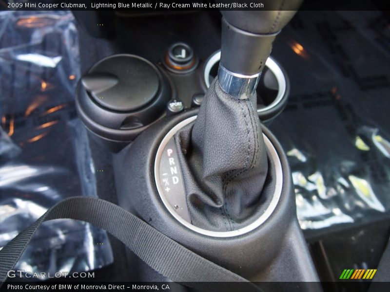 Lightning Blue Metallic / Ray Cream White Leather/Black Cloth 2009 Mini Cooper Clubman