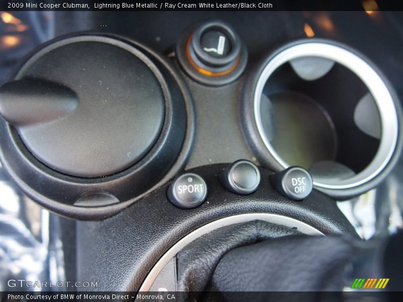 Lightning Blue Metallic / Ray Cream White Leather/Black Cloth 2009 Mini Cooper Clubman