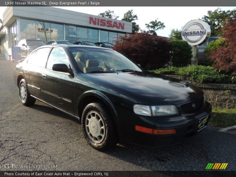Deep Evergreen Pearl / Beige 1996 Nissan Maxima SE