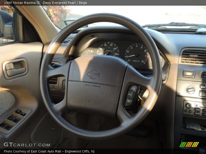 Deep Evergreen Pearl / Beige 1996 Nissan Maxima SE