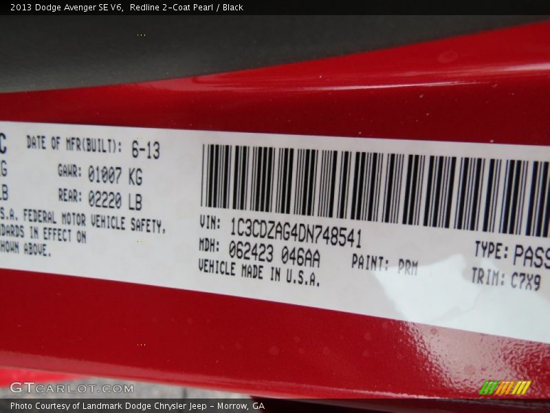 Redline 2-Coat Pearl / Black 2013 Dodge Avenger SE V6
