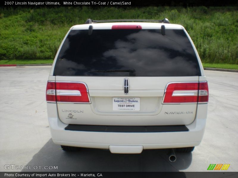 White Chocolate Tri-Coat / Camel/Sand 2007 Lincoln Navigator Ultimate
