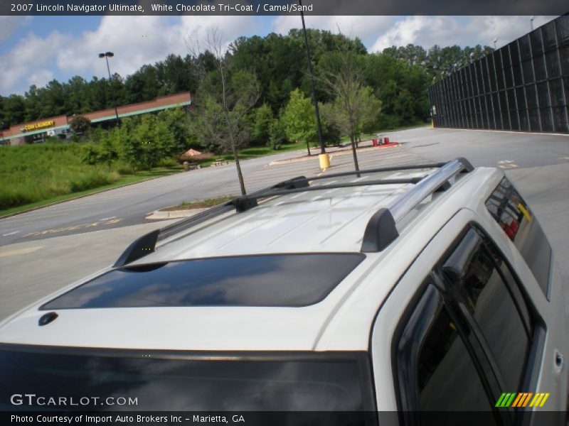 White Chocolate Tri-Coat / Camel/Sand 2007 Lincoln Navigator Ultimate