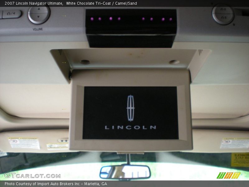 White Chocolate Tri-Coat / Camel/Sand 2007 Lincoln Navigator Ultimate