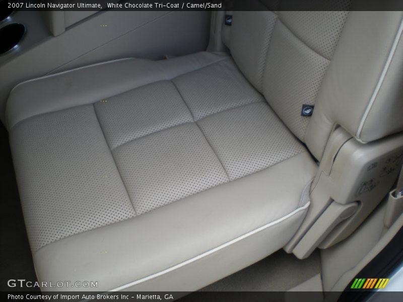 White Chocolate Tri-Coat / Camel/Sand 2007 Lincoln Navigator Ultimate