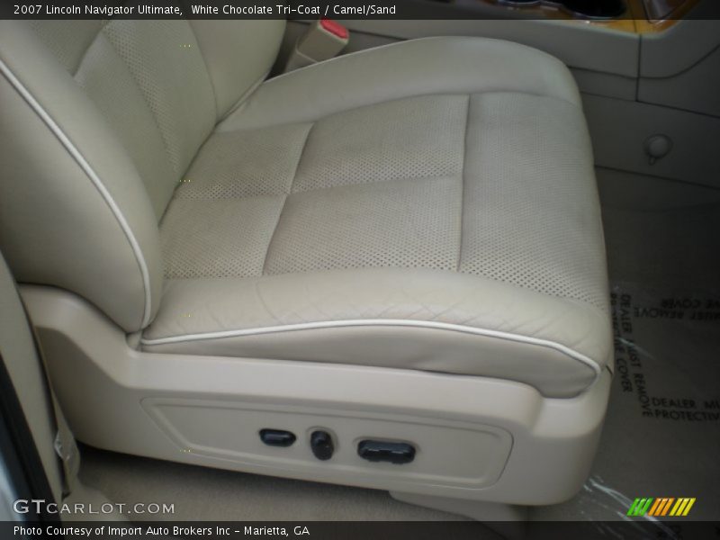 White Chocolate Tri-Coat / Camel/Sand 2007 Lincoln Navigator Ultimate